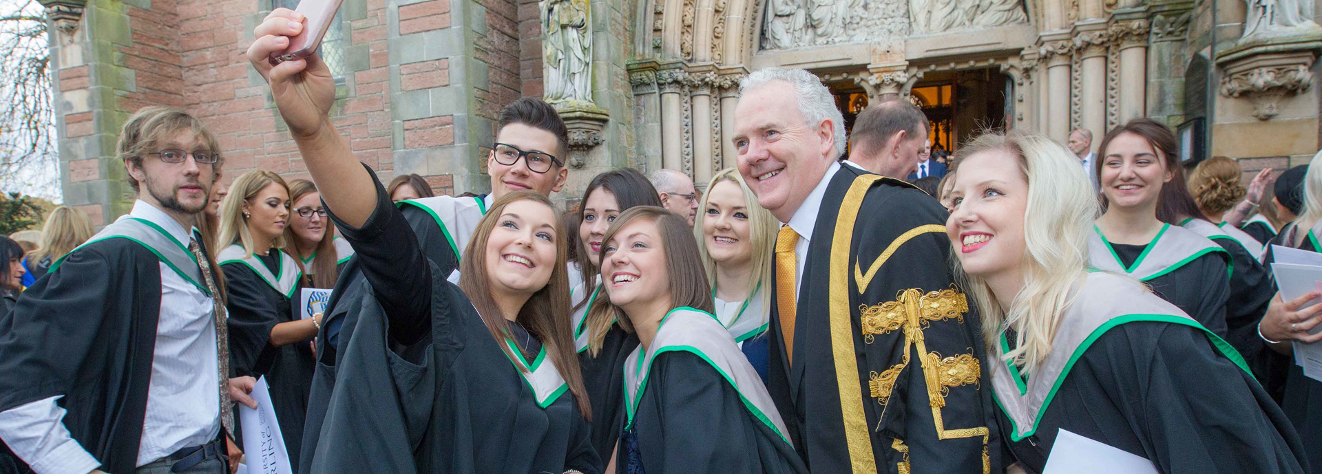 students with vice chancellor of university