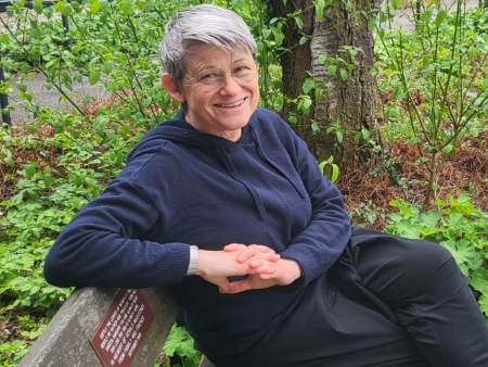 woman sitting on bench