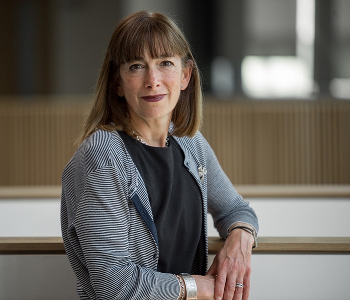 Head and shoulders shot of Dr Helen Whincup