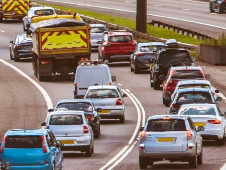 Cars travelling through Glasgow