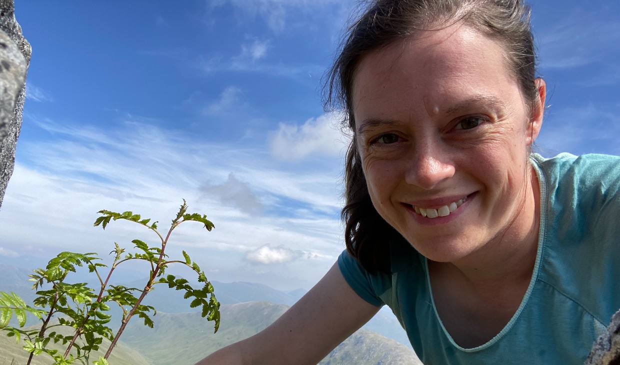 Sarah Watts with Rowan on Sgurr nan Ceathreamhnan