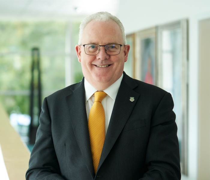 Professor Sir Gerry McCormac, Principal and Vice-Chancellor of the University of Stirling