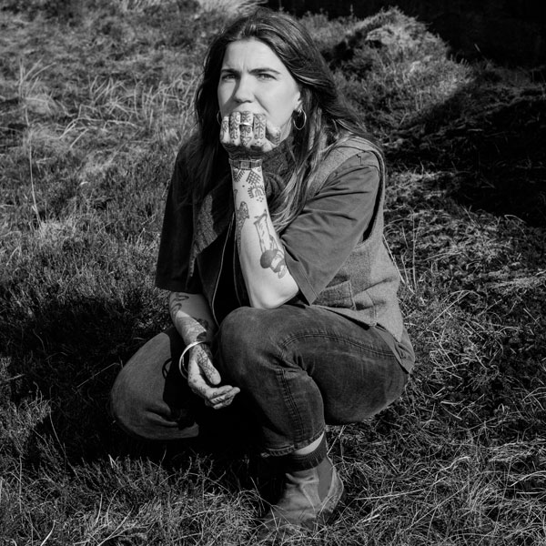 Jess Holdengarde kneeling