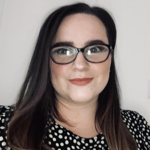 Dr Stacey McNicol