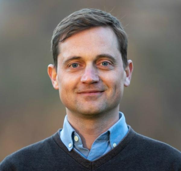Dr Daniel Chapman