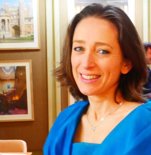 Dr Hannah Hale