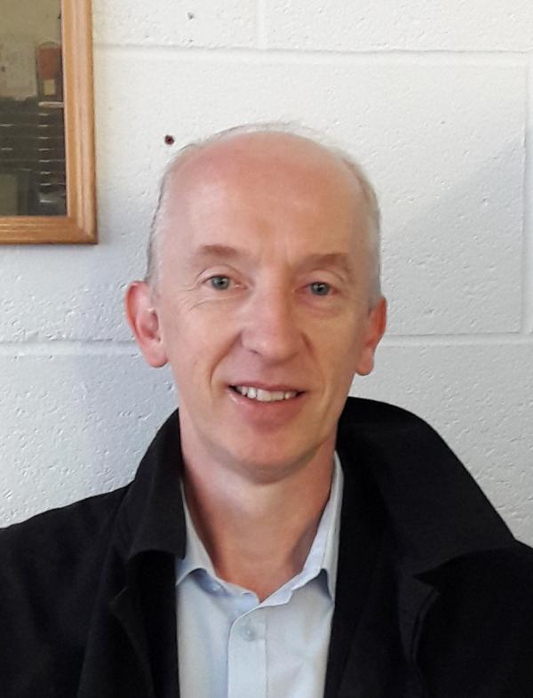 Dr Ian Cawood