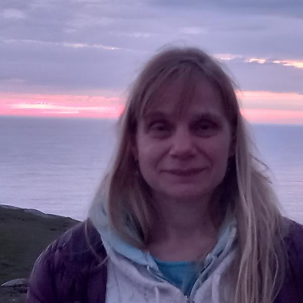 Ms Kerry Campbell