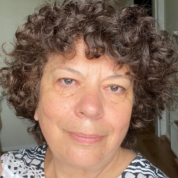 Dr Marina Shapira