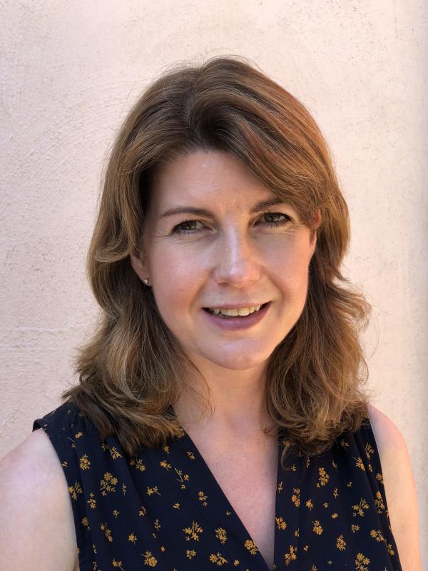 Dr Fiona Barclay
