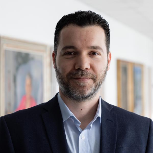 Dr George Maglaras