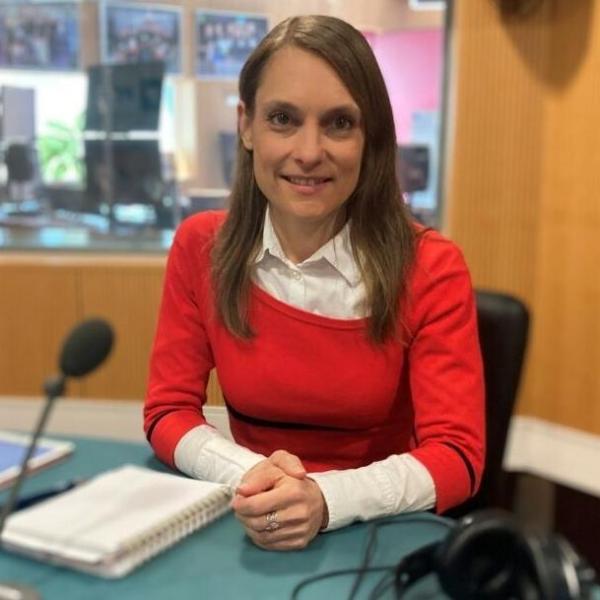 Dr Alenka Jelen