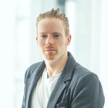 Dr Chris Hartley