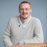 Dr Lewis Macgregor