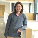 Dr Peter Baker